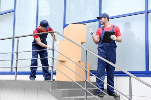 Free quote policy for man and van services in Palmers Green