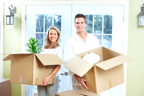 Moving help for flats and houses in Palmers Green